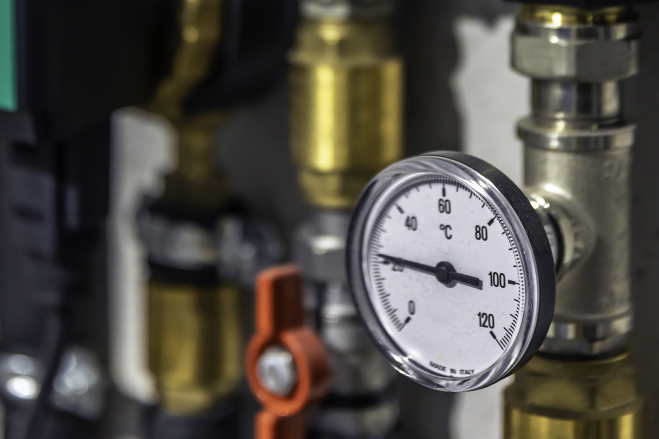 pressure-sensor-hot-water-pressure-reducing-valve.jpg